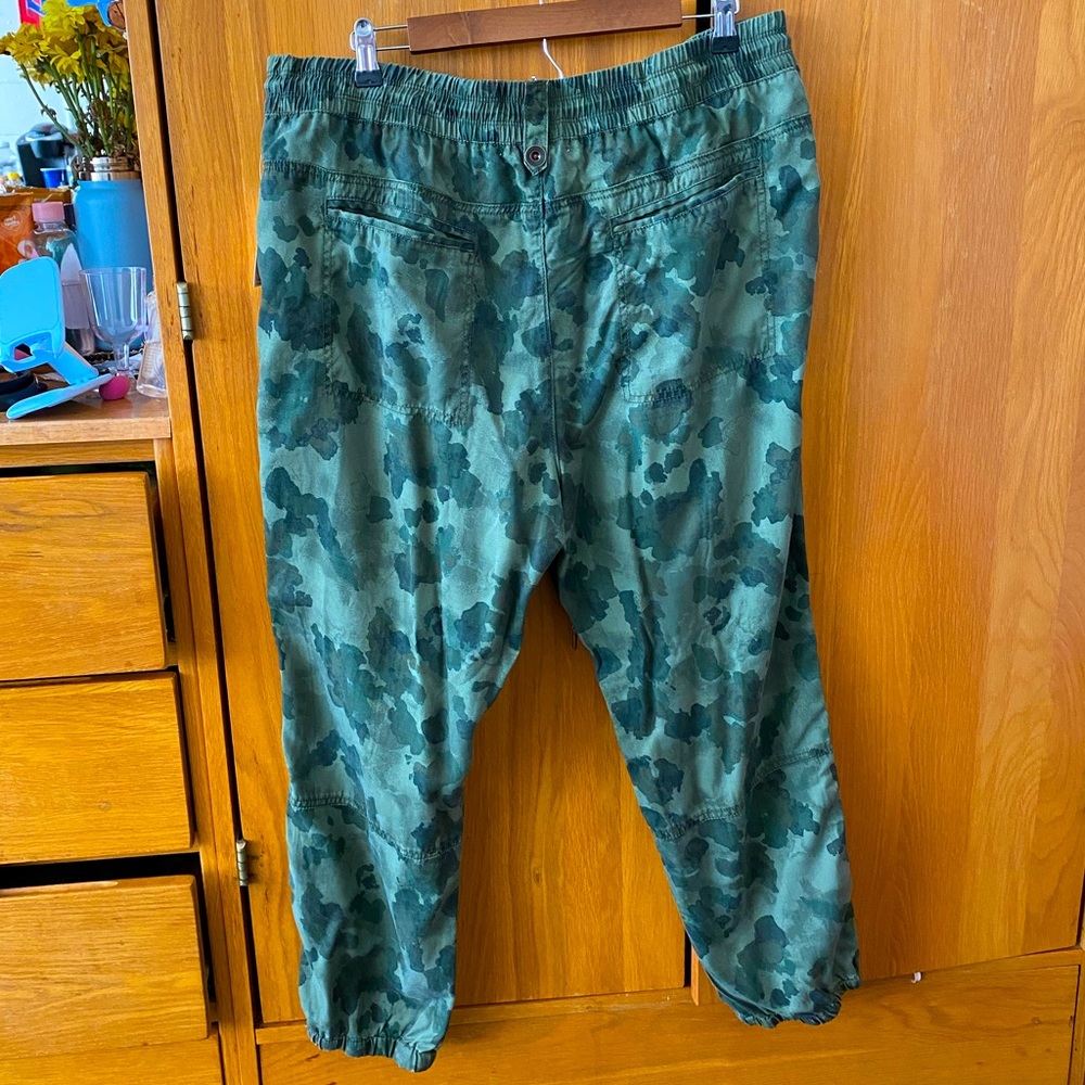 Anthropology Camo Pants XL